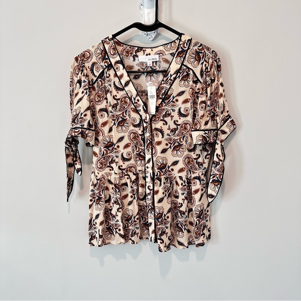 Isla Maude Anthropologie Perla Tied-Sleeve Buttondown - Picture 2 of 14